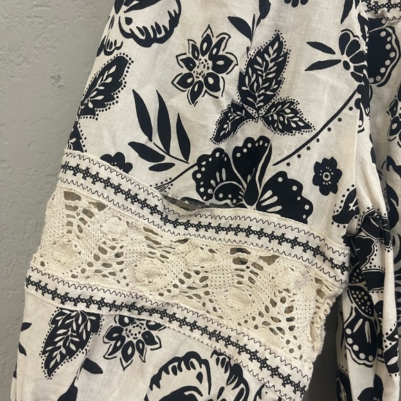 CHRISTIAN SIRIANO - puffy sleev top - Picture 2 of 5